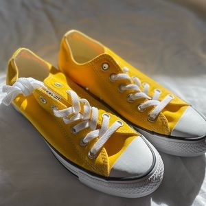 Yellow Converse - Never Worn - Unisex